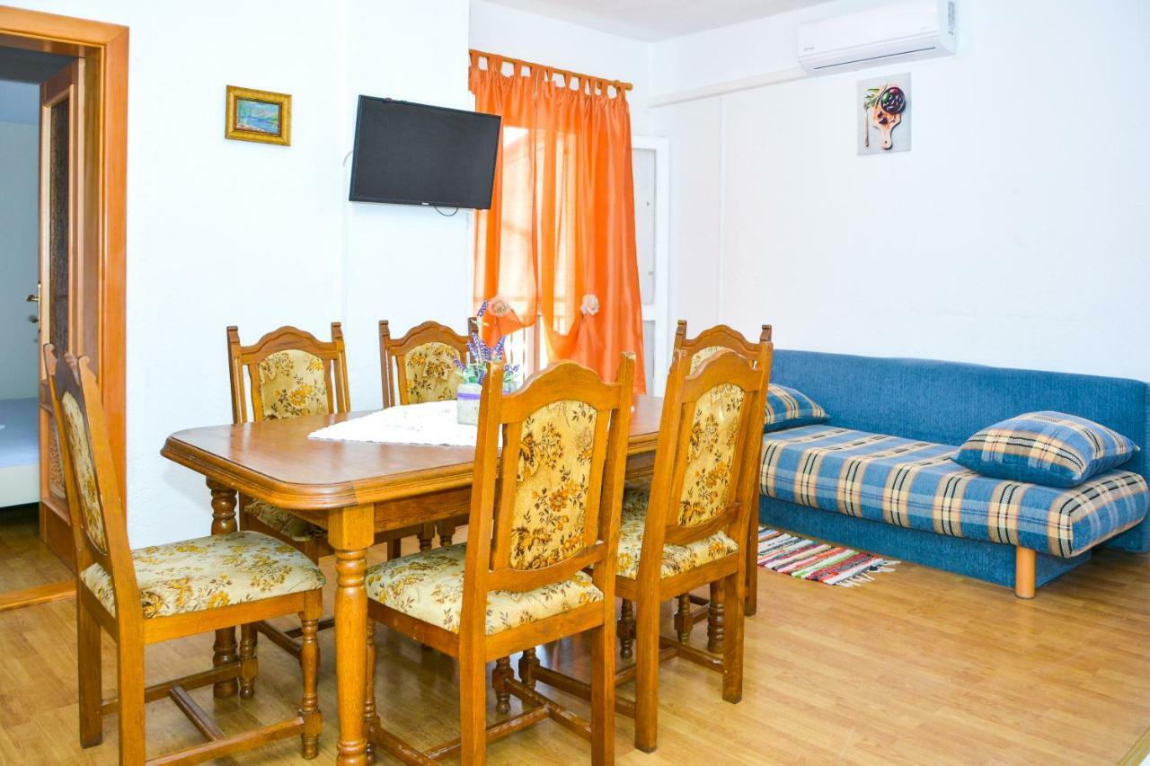 Apartamento Luca Senj  Habitación foto